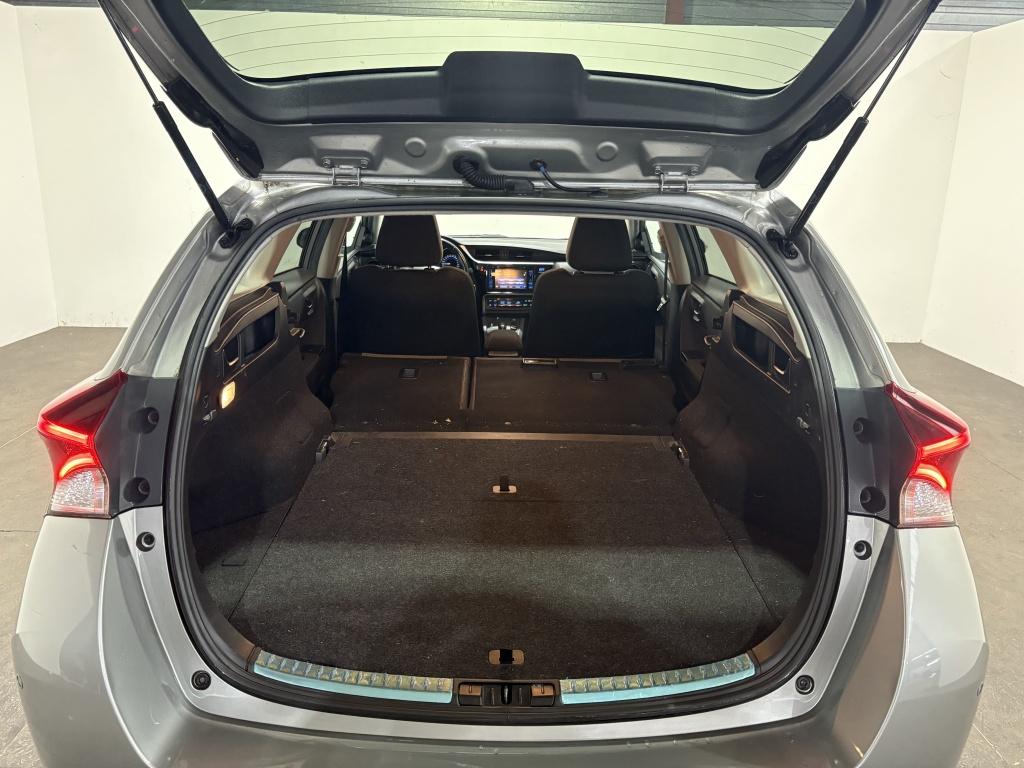 Toyota Auris touring sports 1.8 hybr. energy +