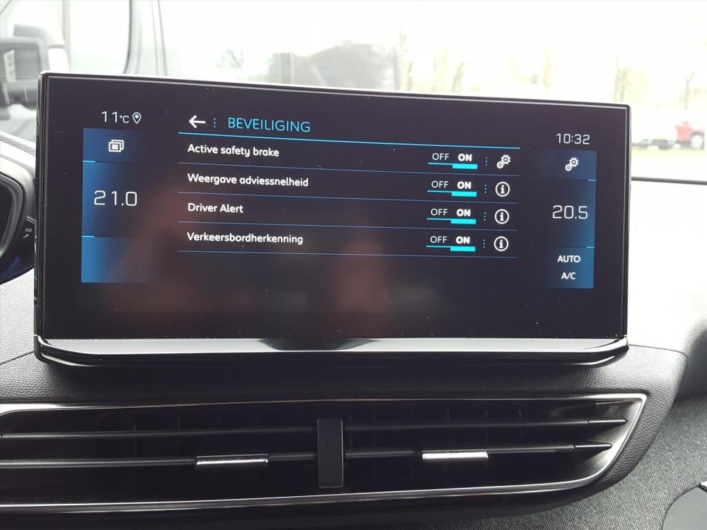 Peugeot 5008 1.2 130pk s&s allure pack business 7p apple carplay & android 