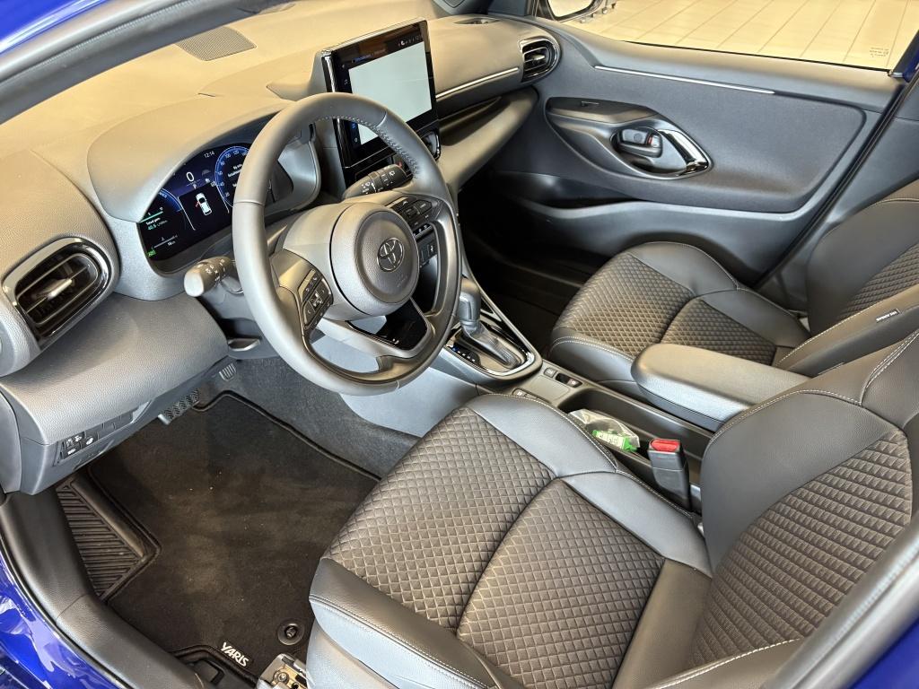Toyota Yaris 1.5 hybrid 130 executive | demo |