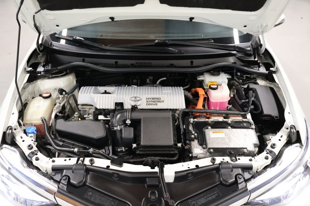 Toyota Auris touring sports 1.8 hybrid lease pro
