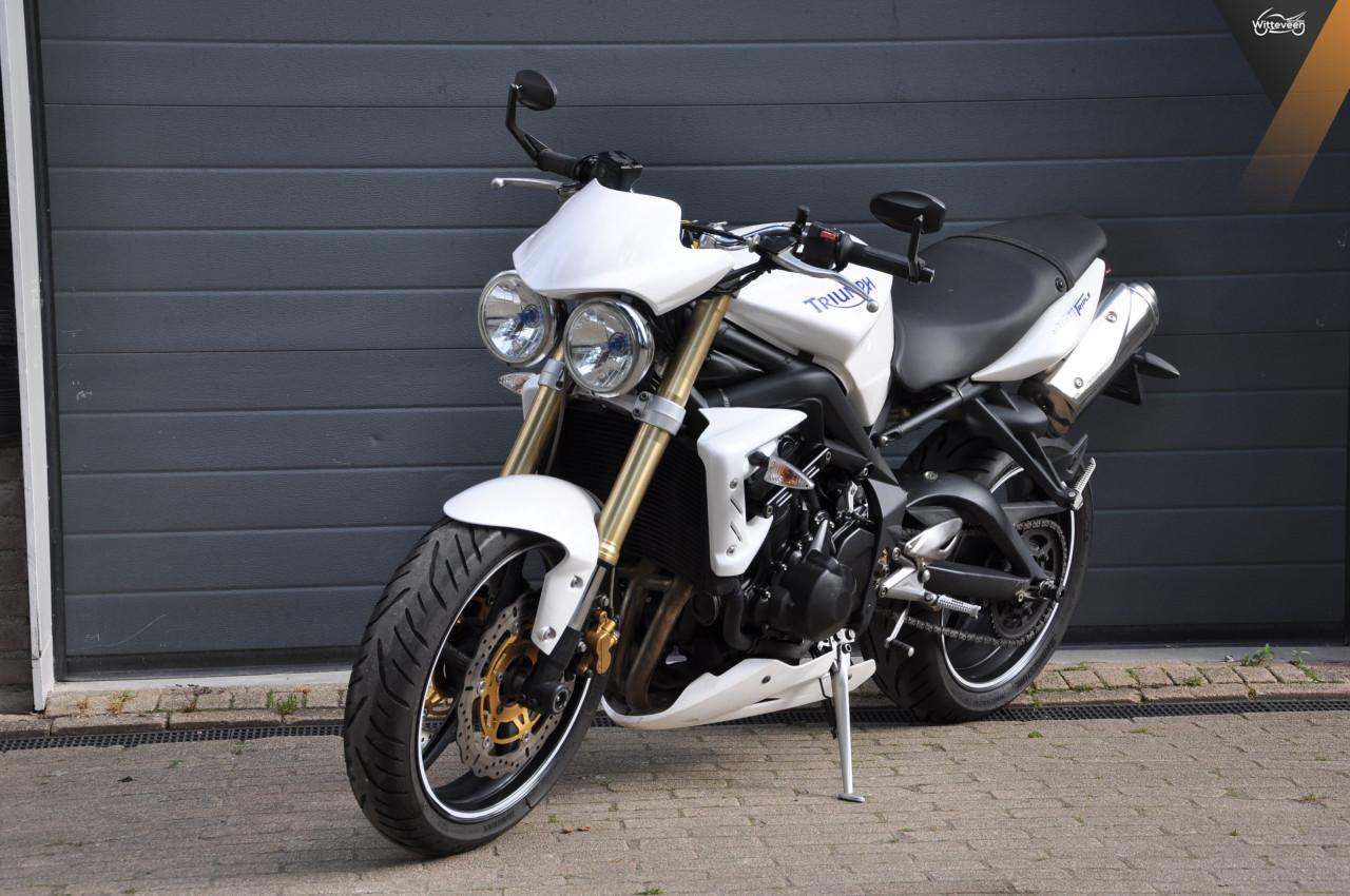 Triumph Street Triple 675
