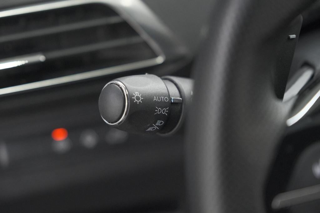 Peugeot 3008 puretech 130 eat8 gt | camera | dodehoekdetectie | elektrische