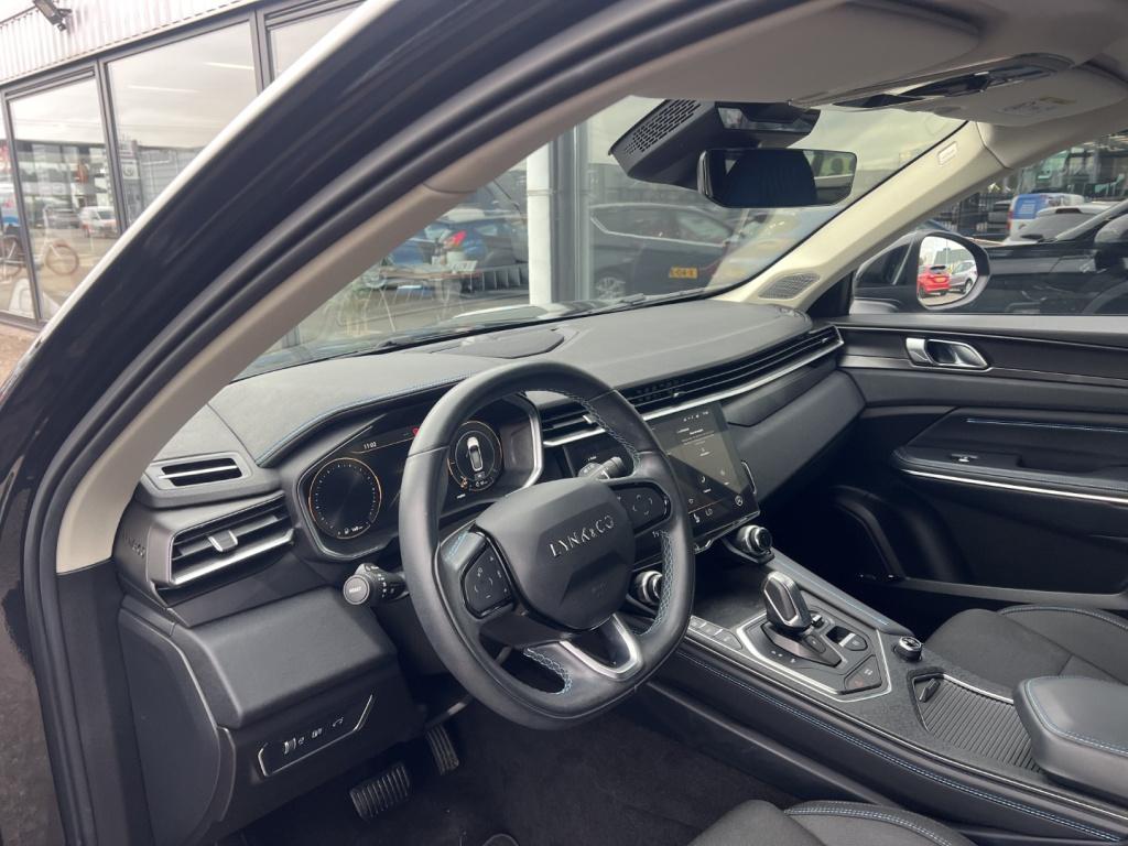 Lynk & Co 01 1.5 261pk plug in hybrid , black edition , zwarte velgen , pan