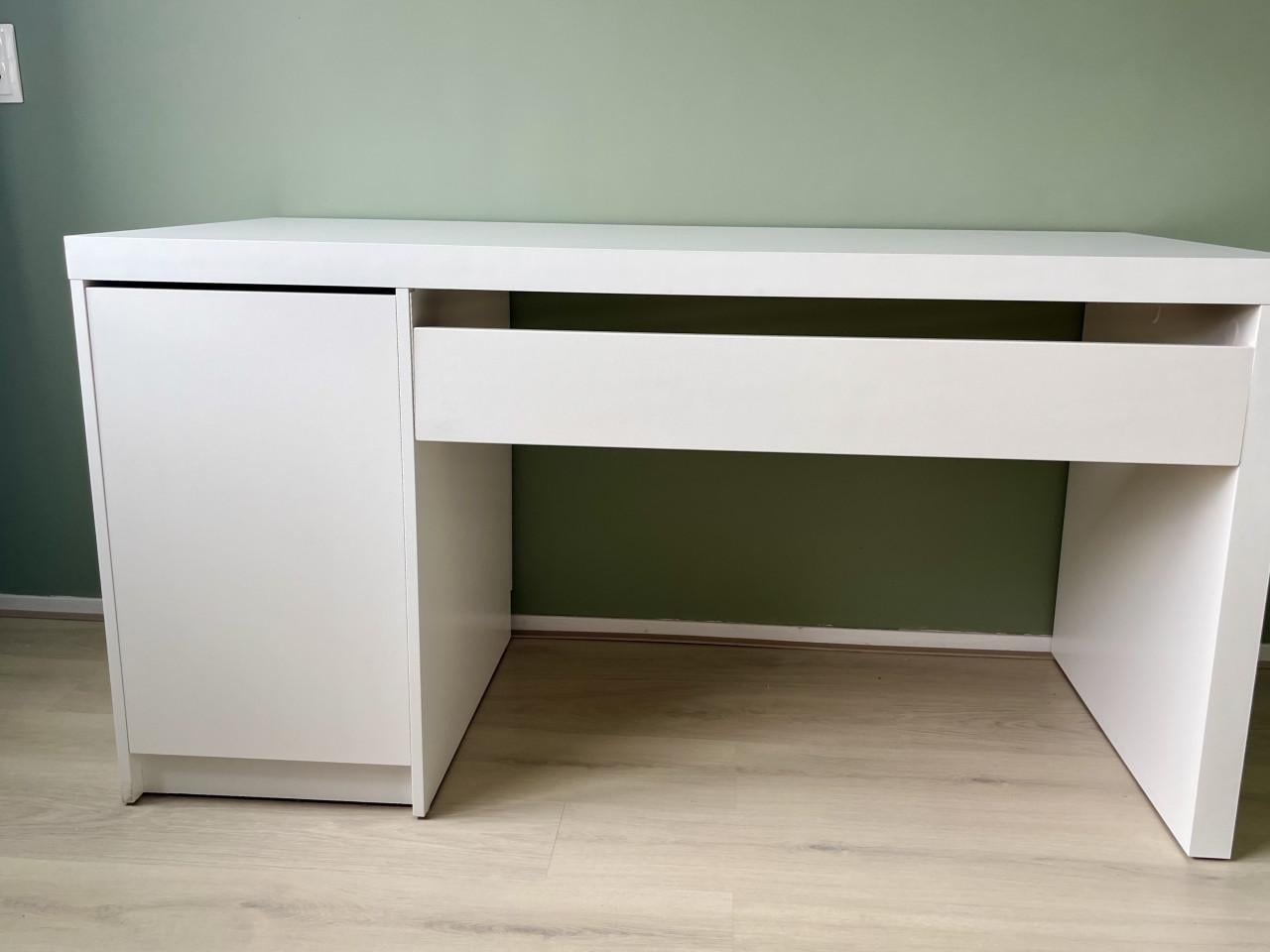 IKEA Malm Buro als nieuw!