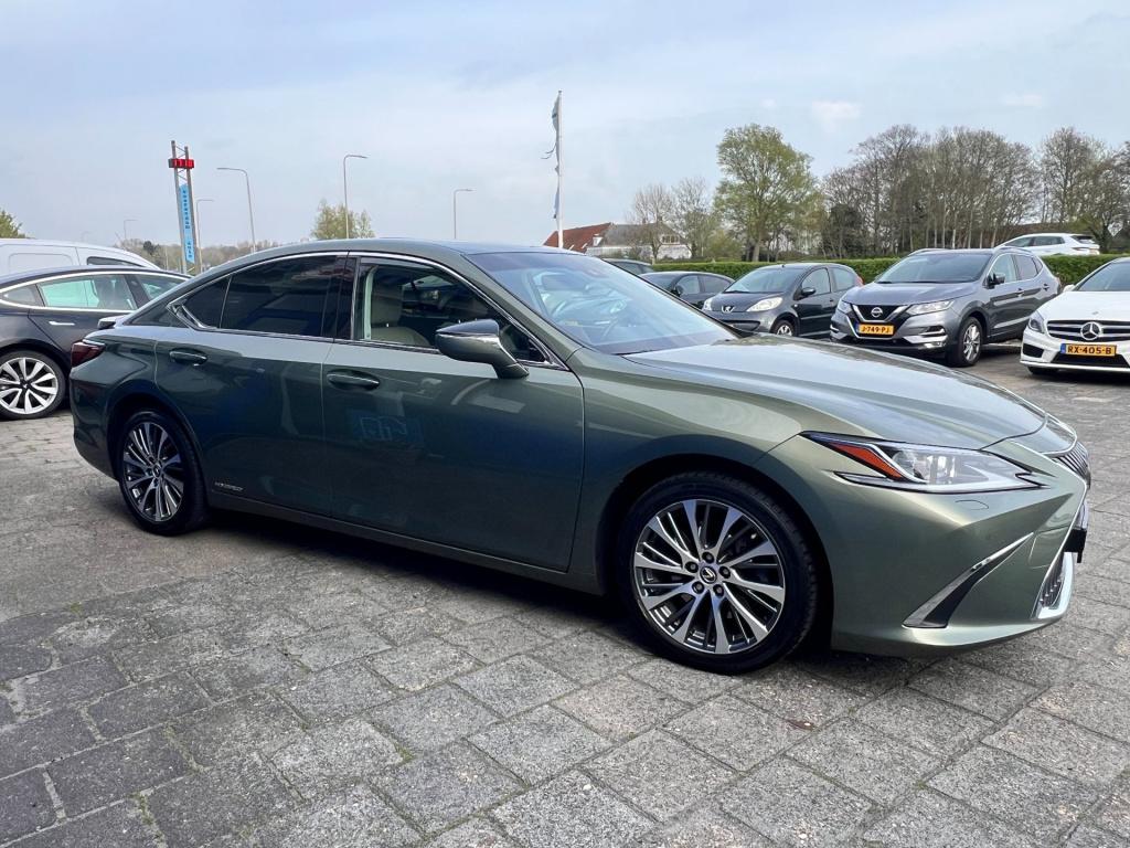Lexus Es 300h luxury line , elektrisch panodak enz..