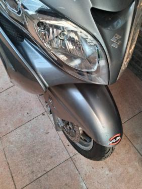 Te koop: Suzuki 400 brugman  motorscooter  2009  zilver  2650 euro