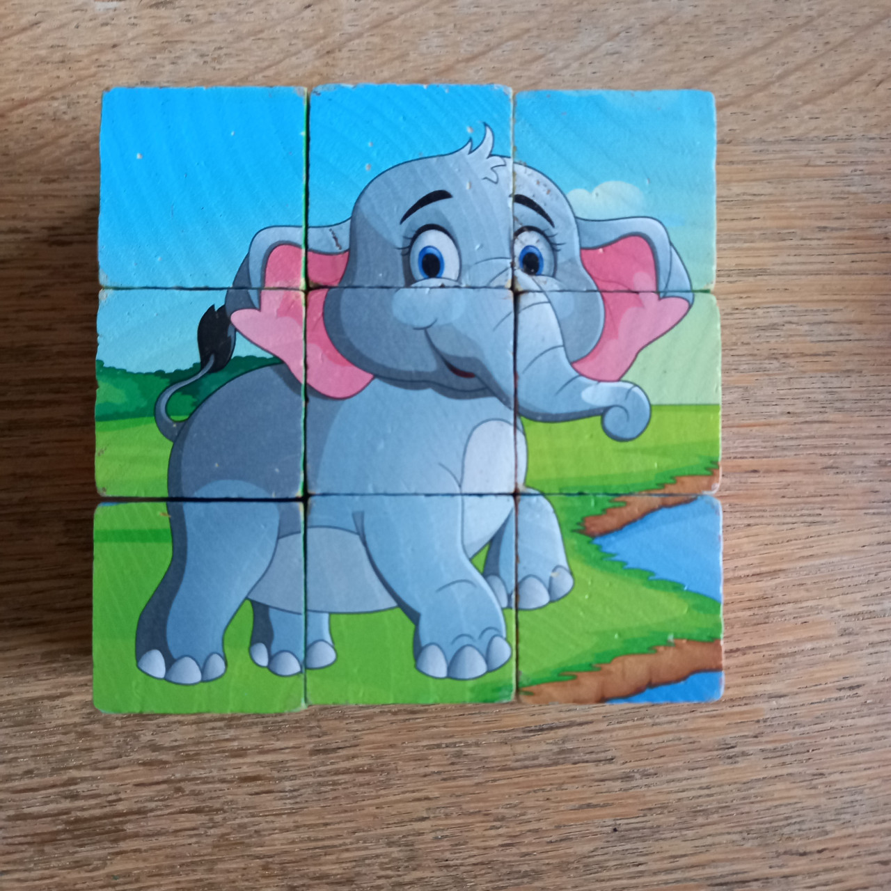3 blokpuzzels met ieder 6 verschillende afbeeldingen