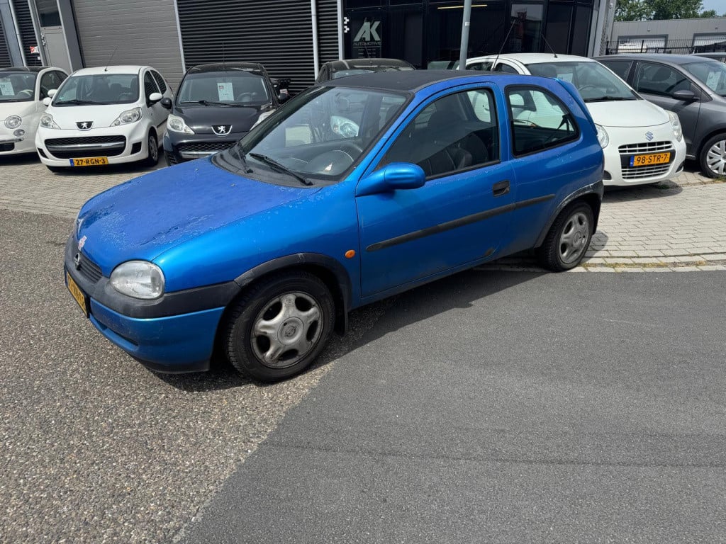 Opel Corsa 1.2i-16v strada/inruilkoopje/zo mee!