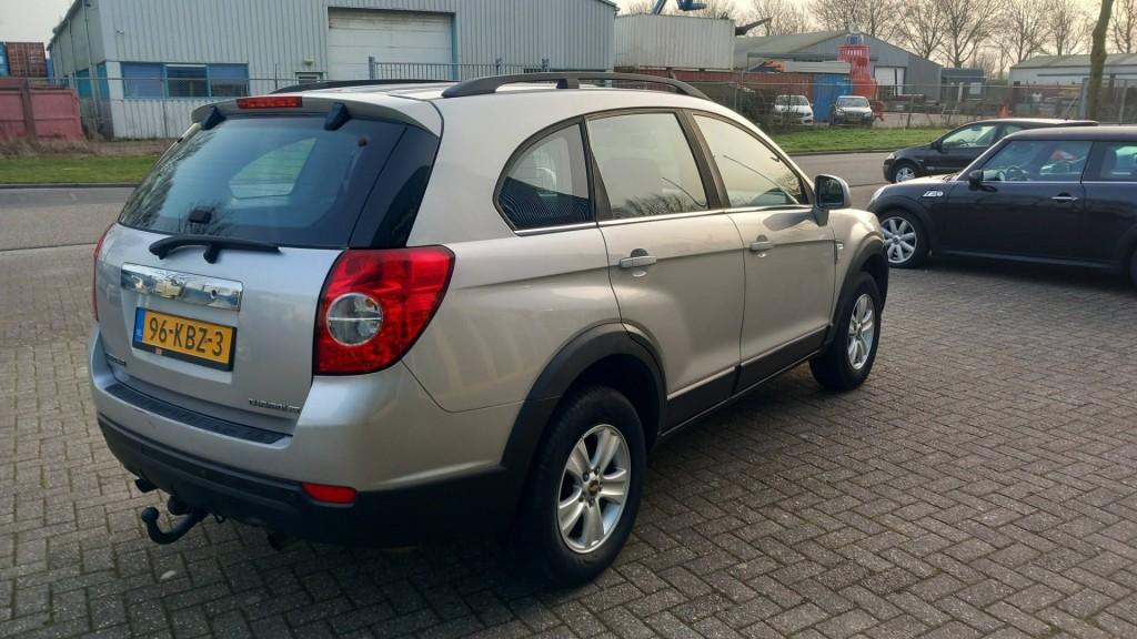 Chevrolet Captiva 2.4 i shadow 2wd