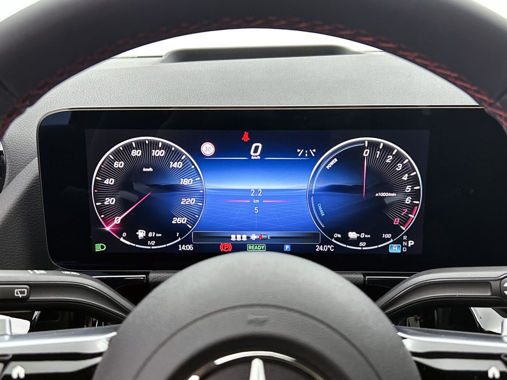 Mercedes-Benz Gla-klasse 250 e business solution amg | premium plus pakket 