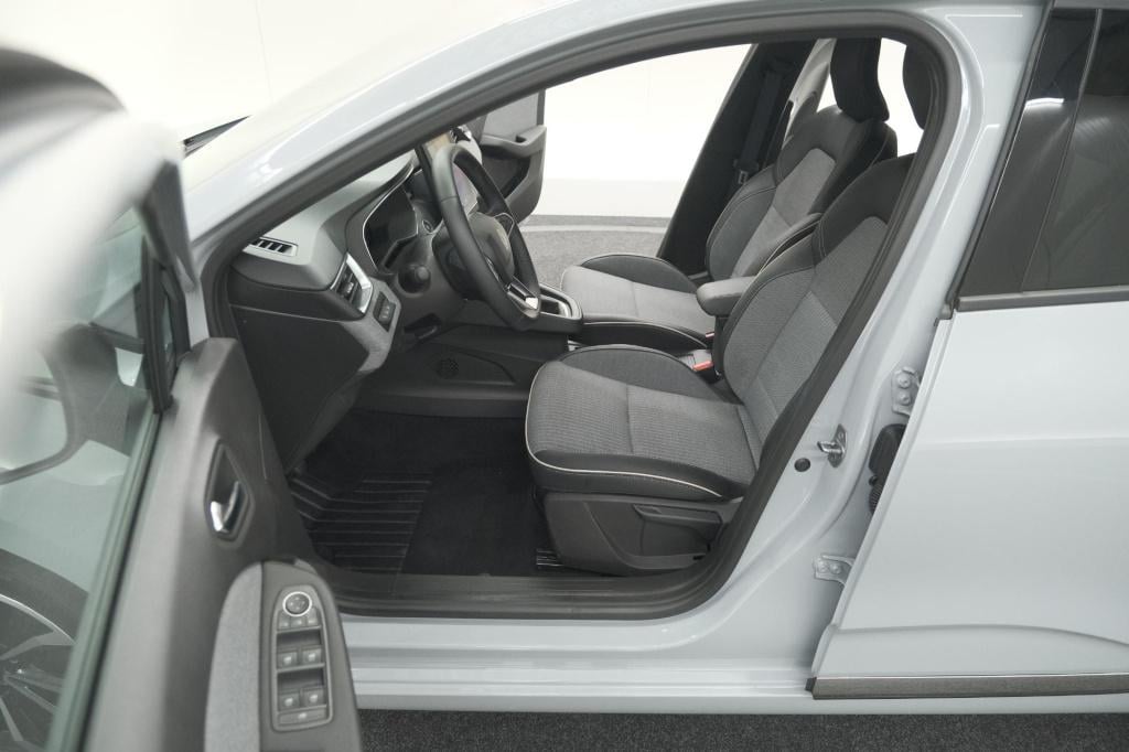 Renault Clio tce 90 gpf techno | 360 camera | adaptieve cruise control | 9.