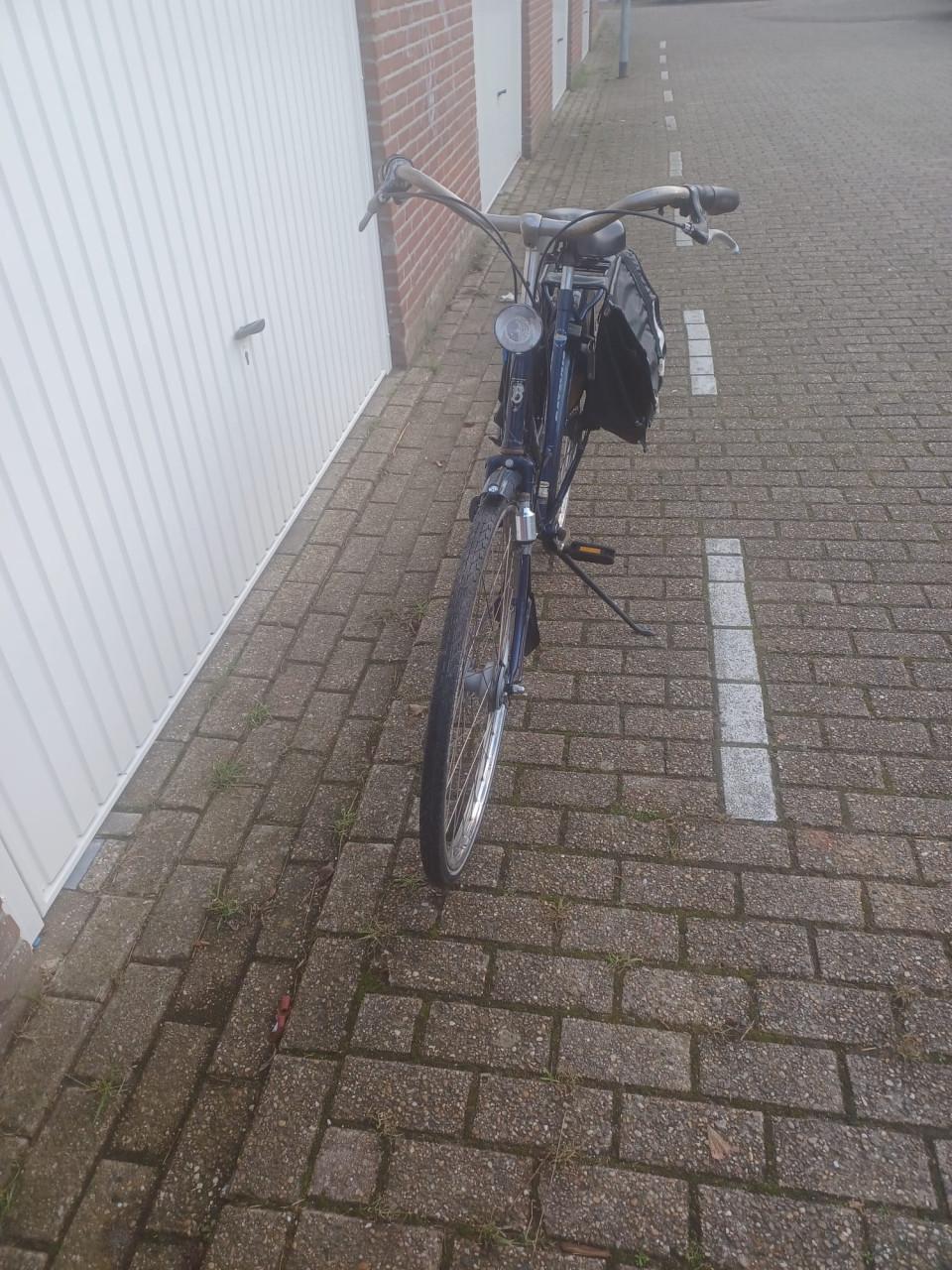 Fiets 28 inch met fietstas
