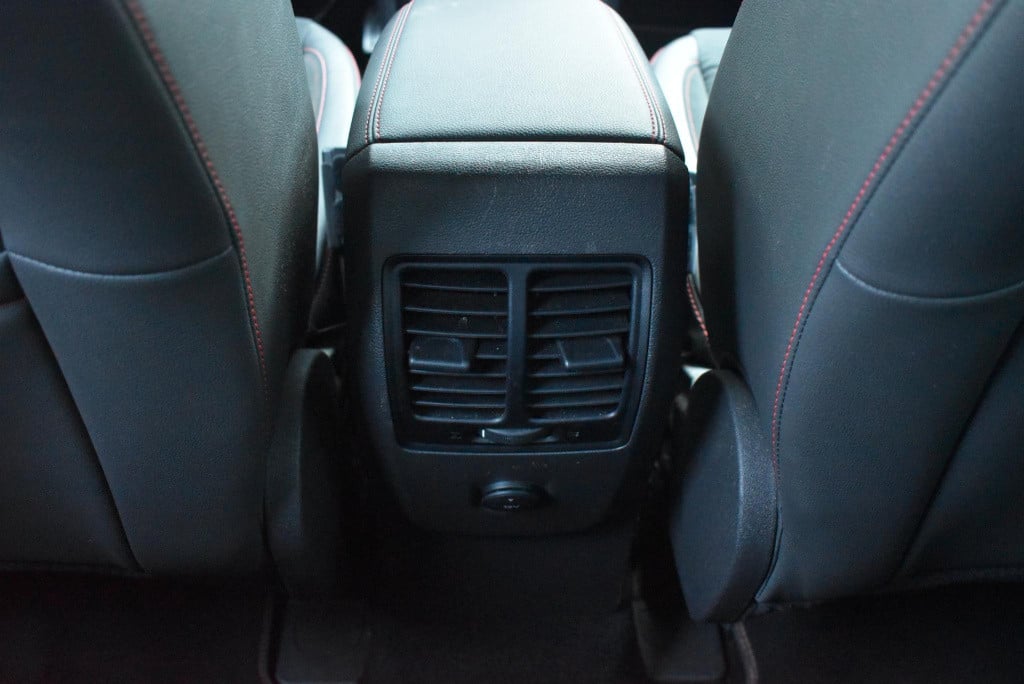 Ford Kuga 1.5 ecoboost st-line | awd | climate control | cruise control | p