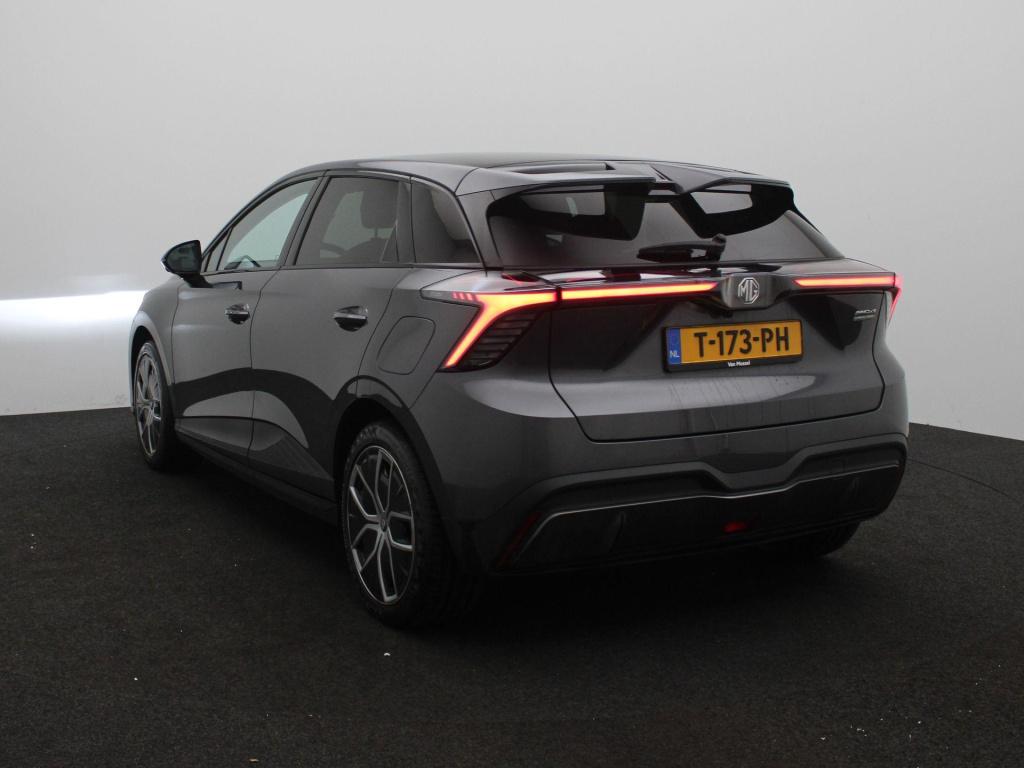 MG Mg4 long range luxury 64 kwh | carplay | stoelverwarming | stuurverwarmi