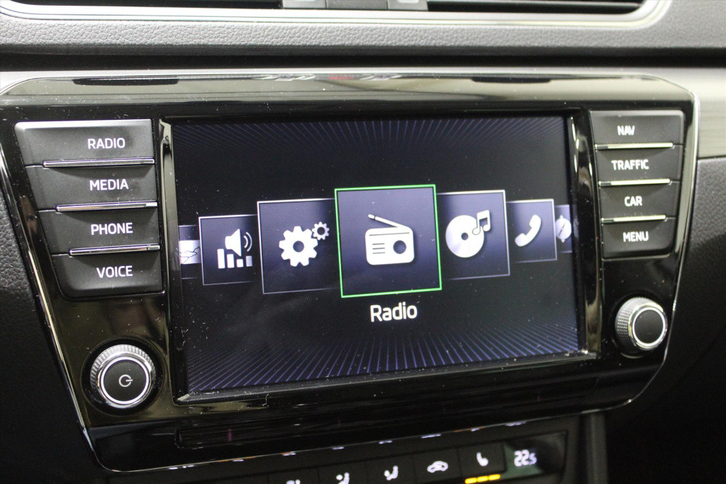 Skoda Superb combi style 1.4 tsi act