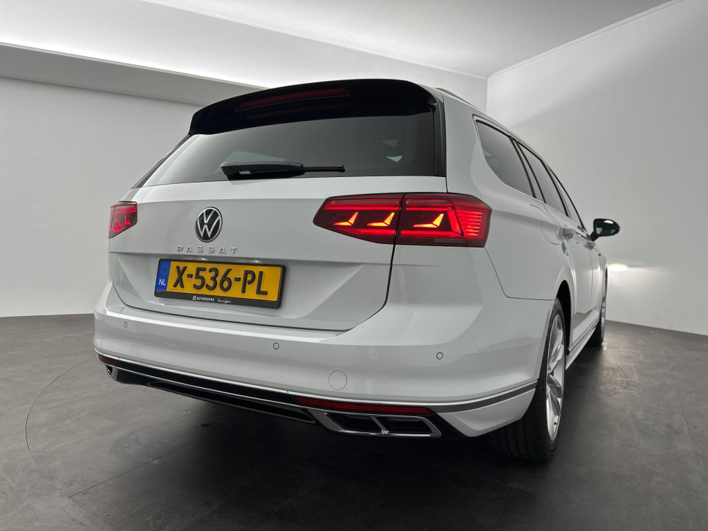 Volkswagen Passat variant 1.5 tsi r-line business dsg7 150pk panoramadak - 