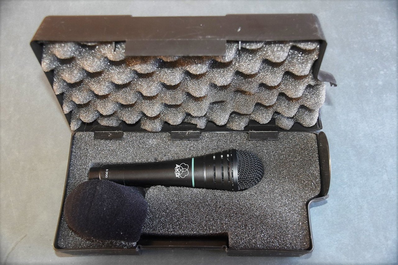 Vier dynamische microfoons (AKG, 2x Shure en DAP)