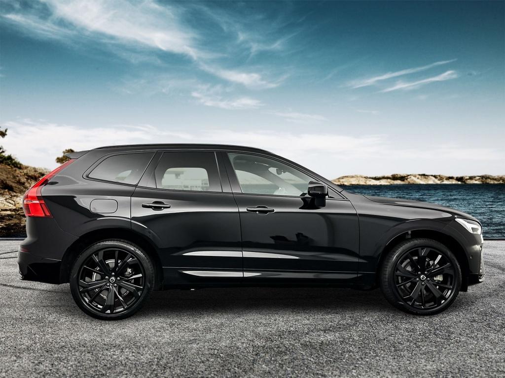 Volvo XC60 t6 398pk recharge ultra black edition| pano| 360camera| trekhaak