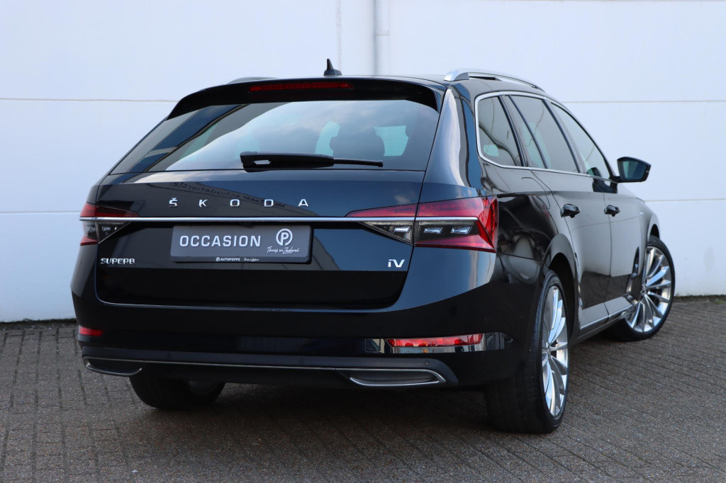 Skoda Superb combi 1.4 tsi iv laurin & klement 218pk dsg6