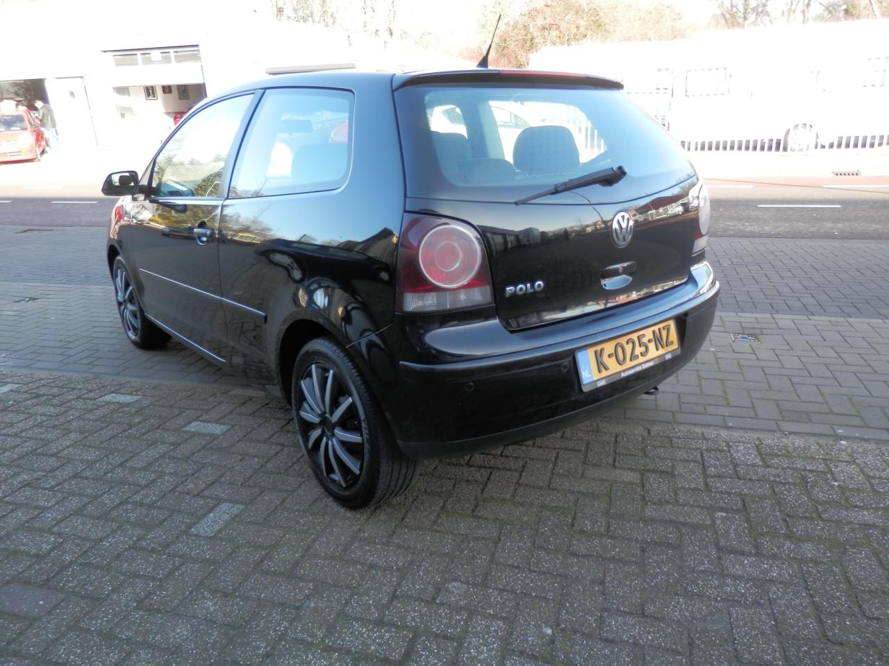 Auto Garant Biedt Aan: Volkswagen Polo 1.2 Trendline