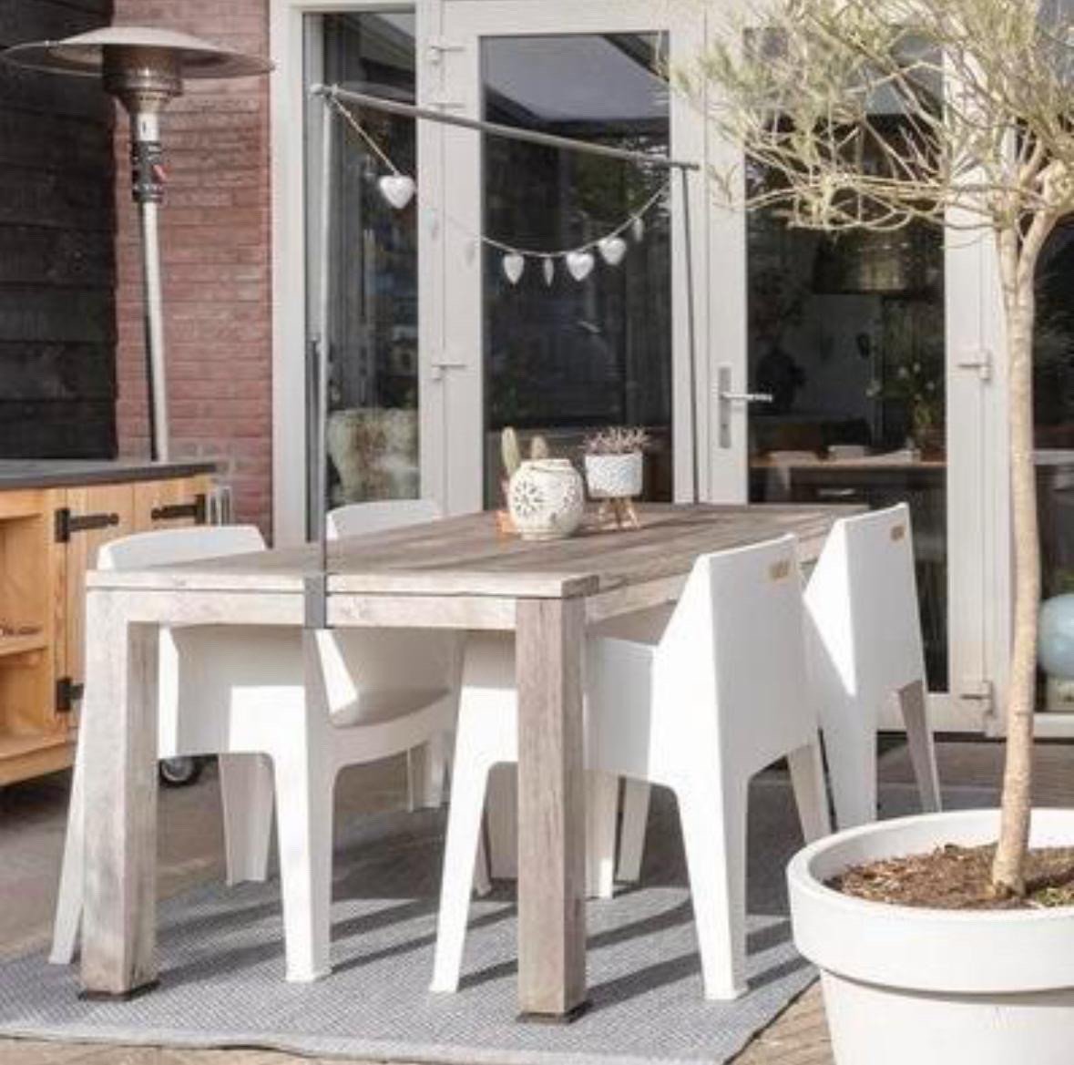 Tuintafel met stoelen