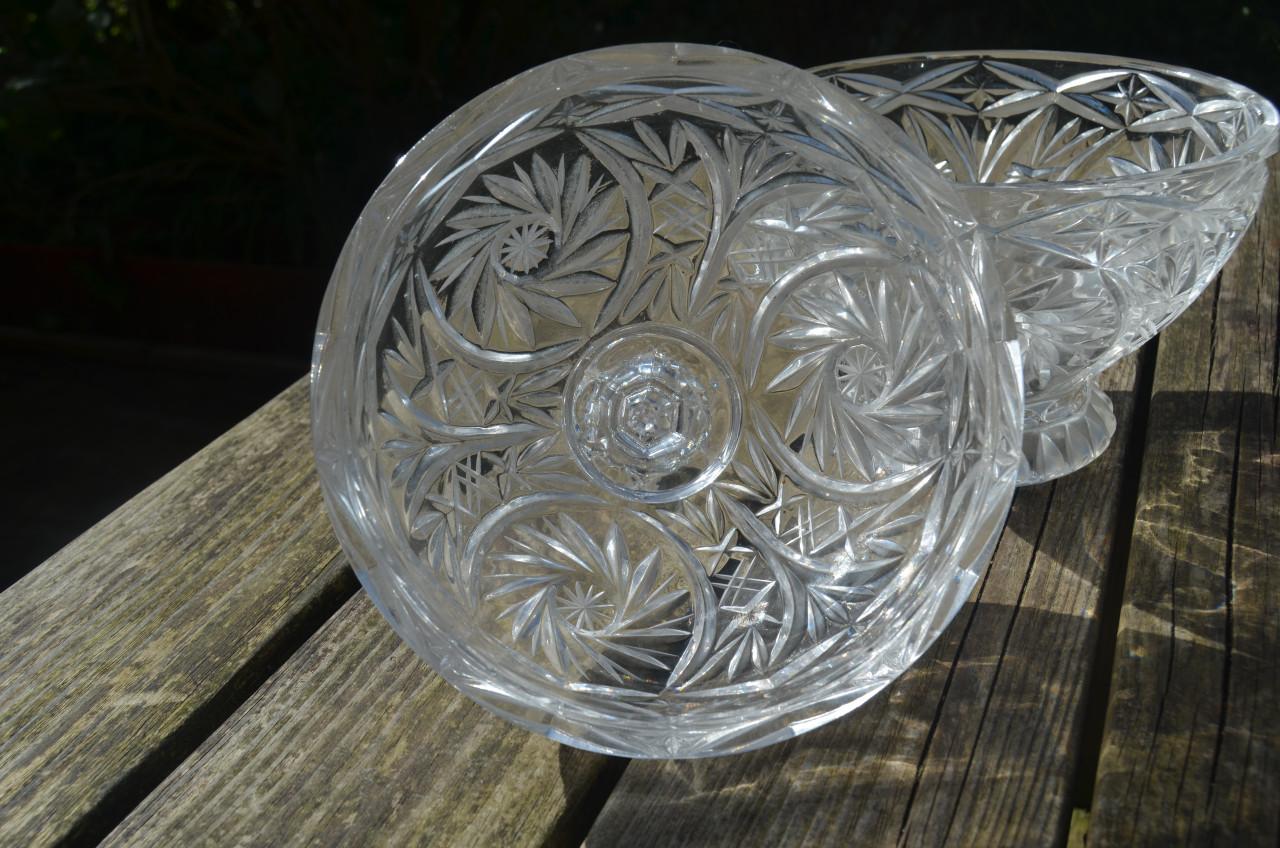 Kristallen bonbonnière in prima staat