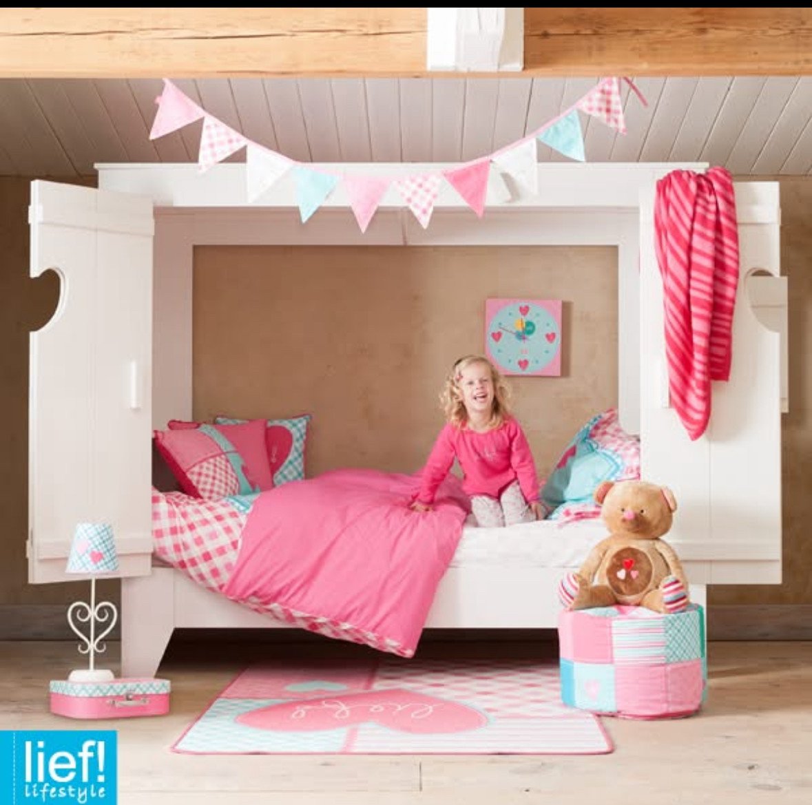 Vandaag ophalen gratis bedstee bed van het merk Lief