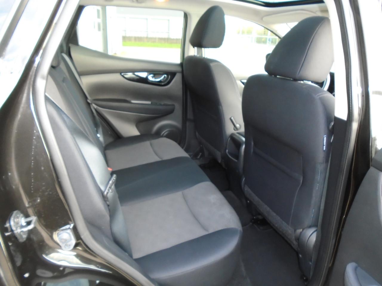 Nissan Qashqai 1.2 Conn. Ed.