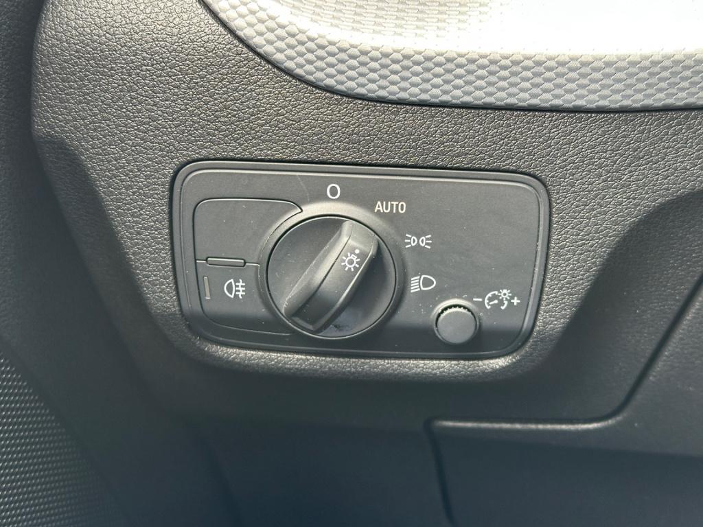 Audi Q2 35 tfsi 150pk s-tronic advanced | elek. achterklep | dode hoek | 4-