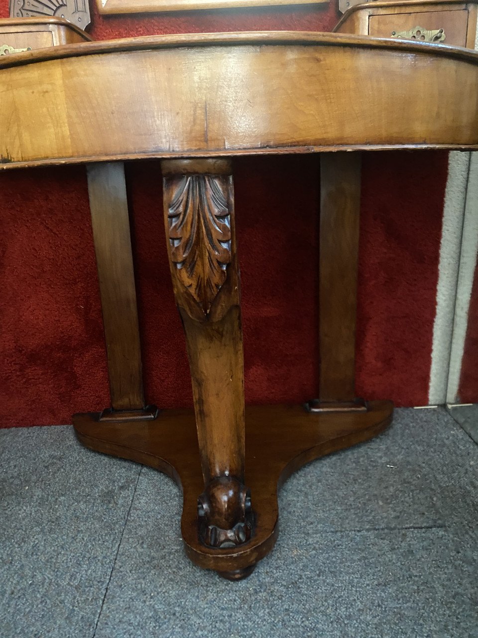 Mahoniehouten bureautje