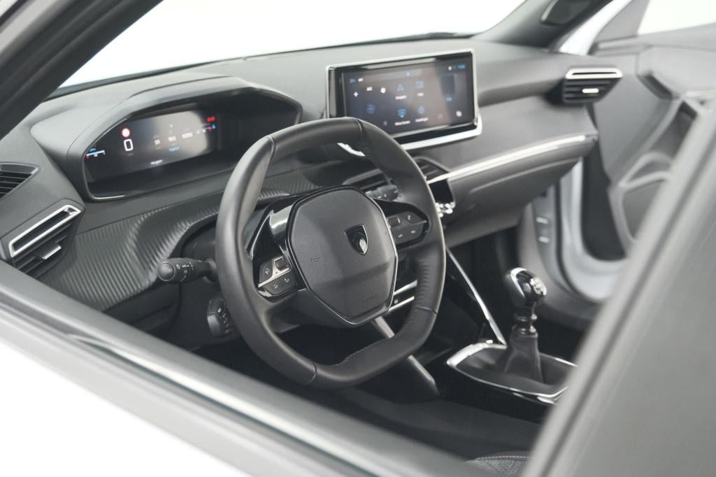Peugeot 2008 puretech 100 allure | camera | navigatie | parkeersensoren | a