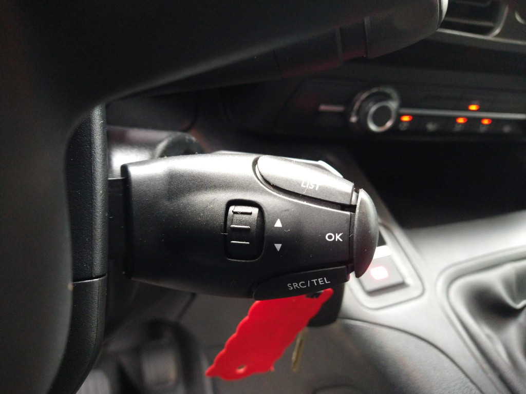 Citroen Berlingo 1.5 bluehdi 100 club 3-pers airco/park