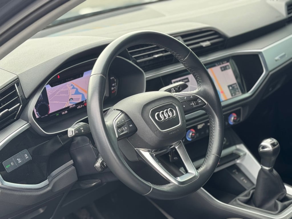 Audi Q3 35 tfsi advanced * matrix led * stoelverwarming * adaptive cruise c