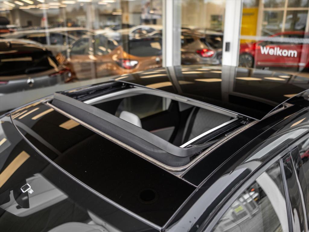 Renault Captur tce 155 initiale paris | automaat | bose | leder interieur |