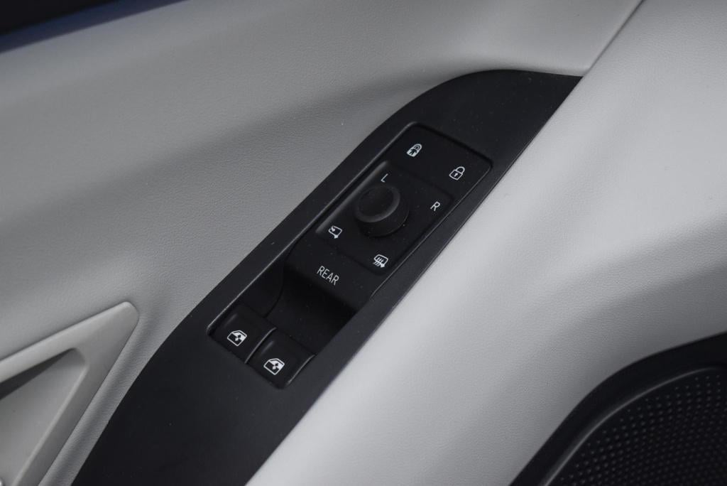 Ford Explorer premium extended range rwd 77 kwh | panoramadak | climate con