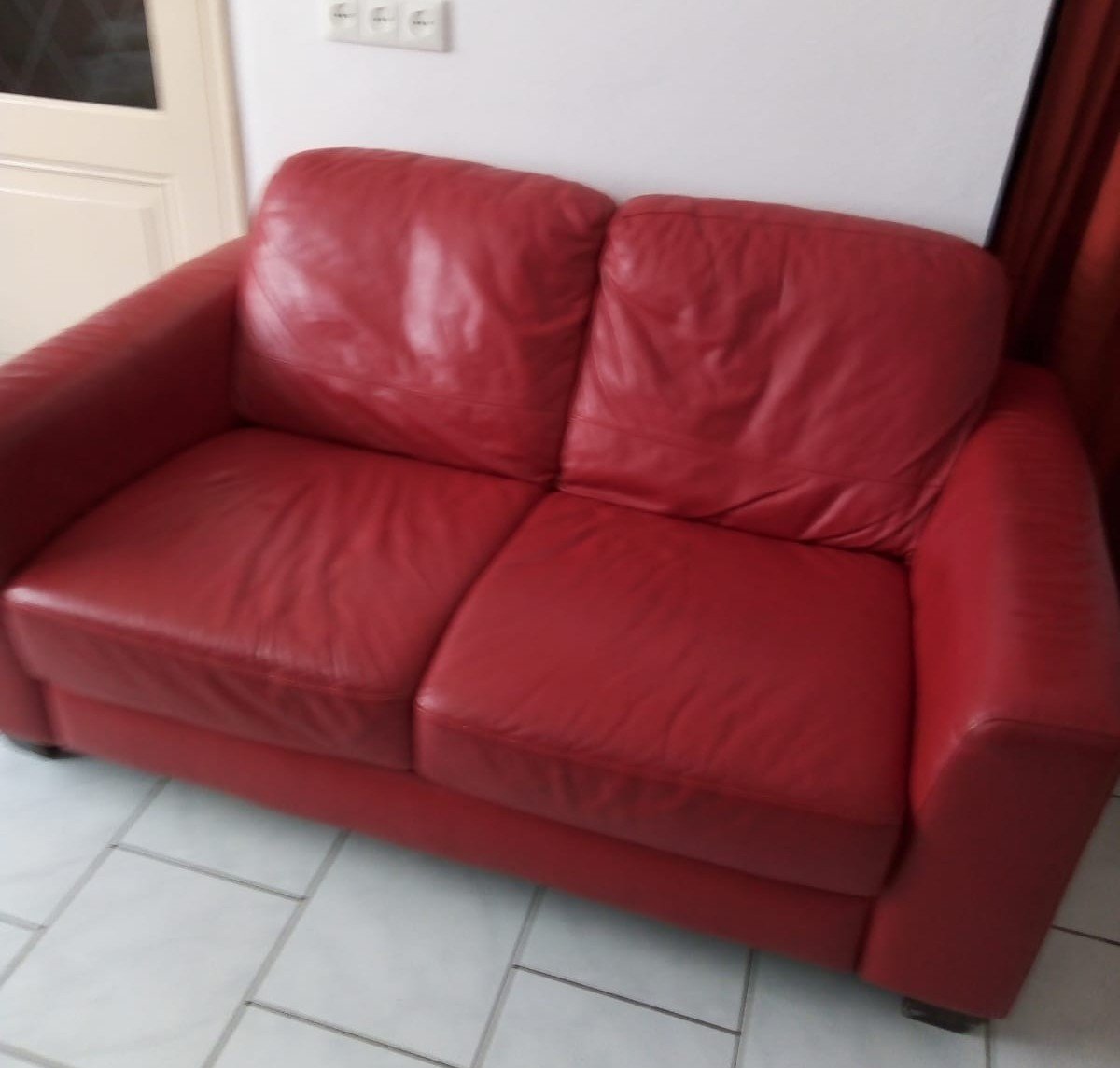 Te koop lederen 2+3 zits bankstel   €75,-