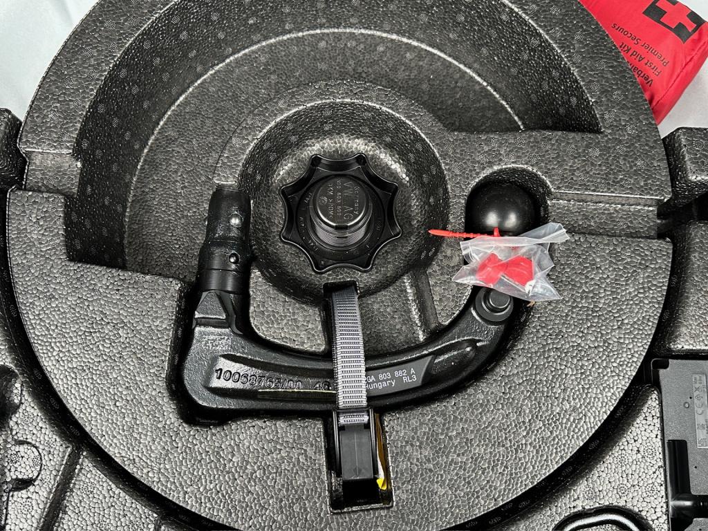 Volkswagen T-roc 1.5 tsi 150pk dsg style | trekhaak | navi | iq light | ada