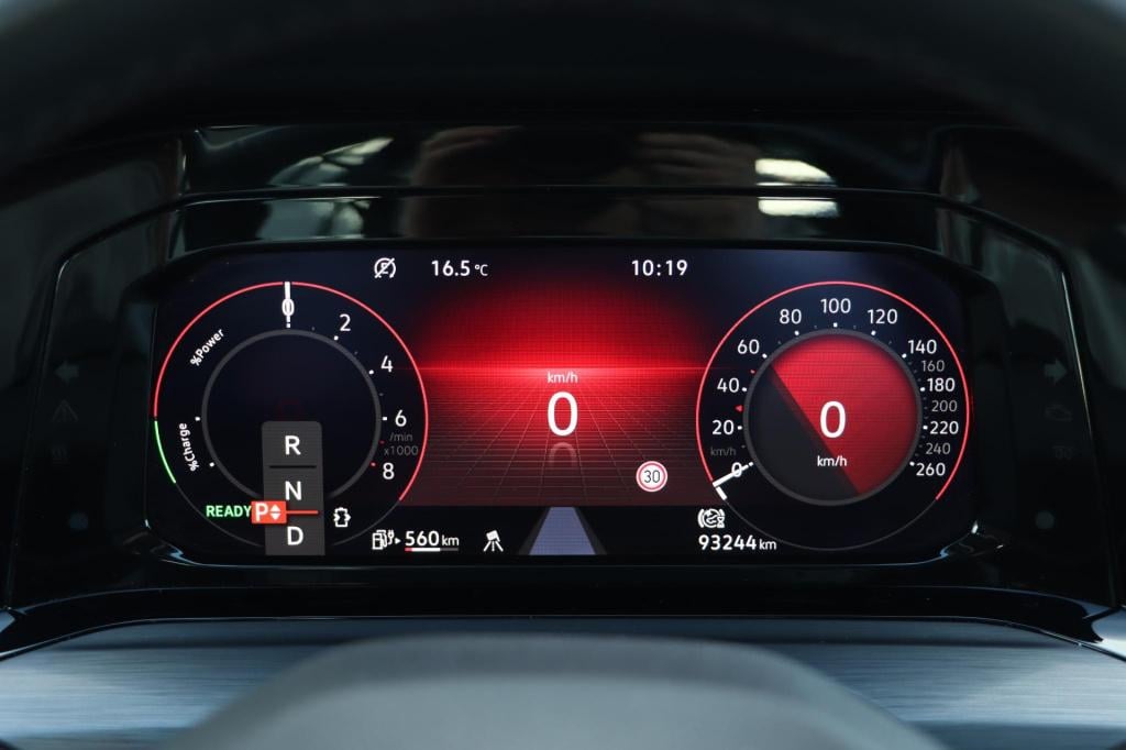 Volkswagen Golf 1.4 ehybrid style 204pk dsg6 | soh 89,2% |