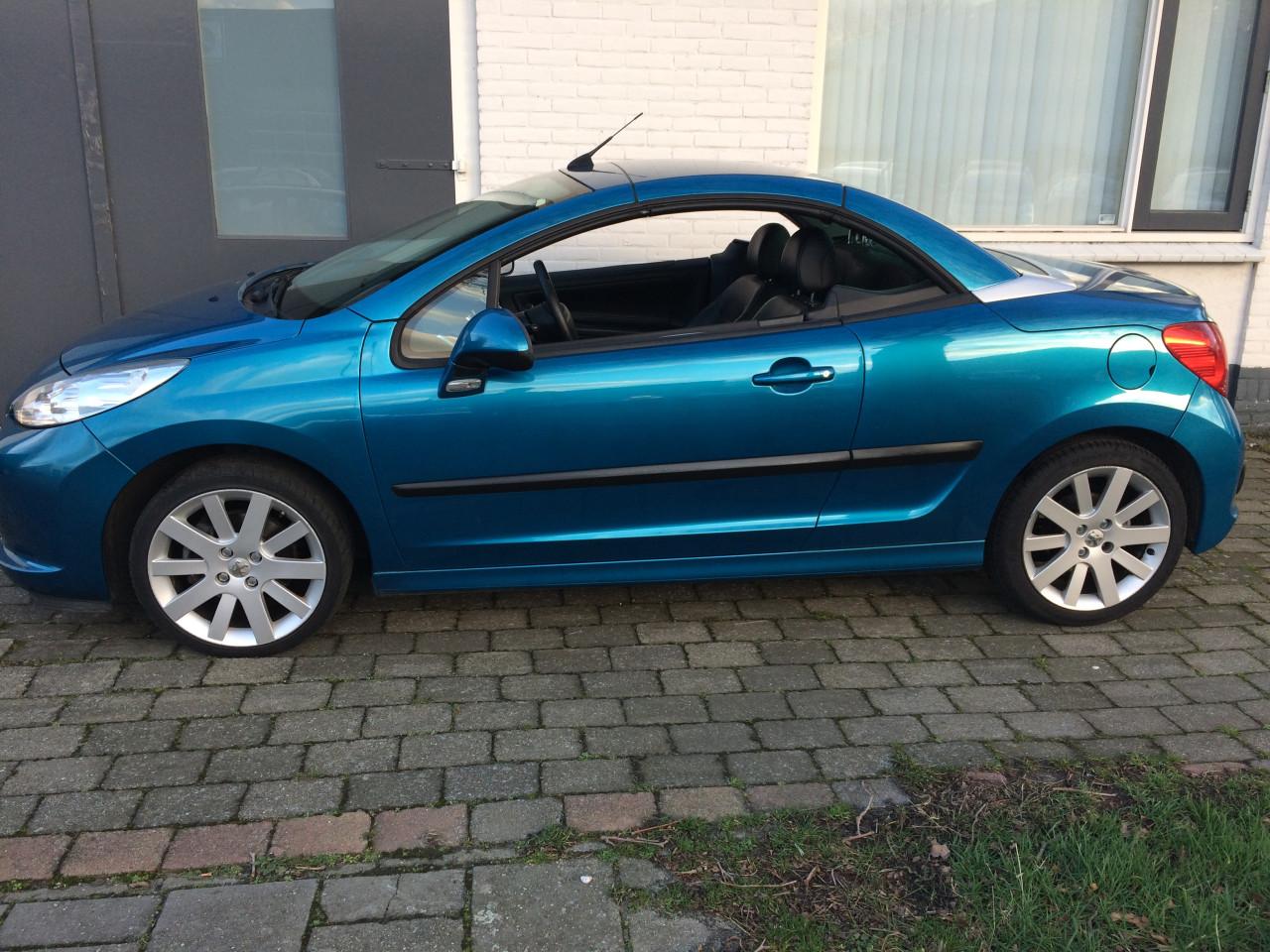 Peugeot 207 CC 1.6-16V T Sport