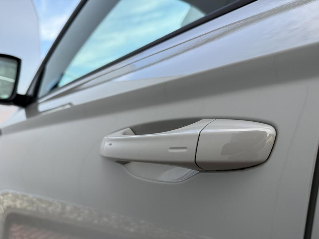 Skoda Karoq 1.5 tsi 150pk act dsg sportline | pano dak | acc | camera