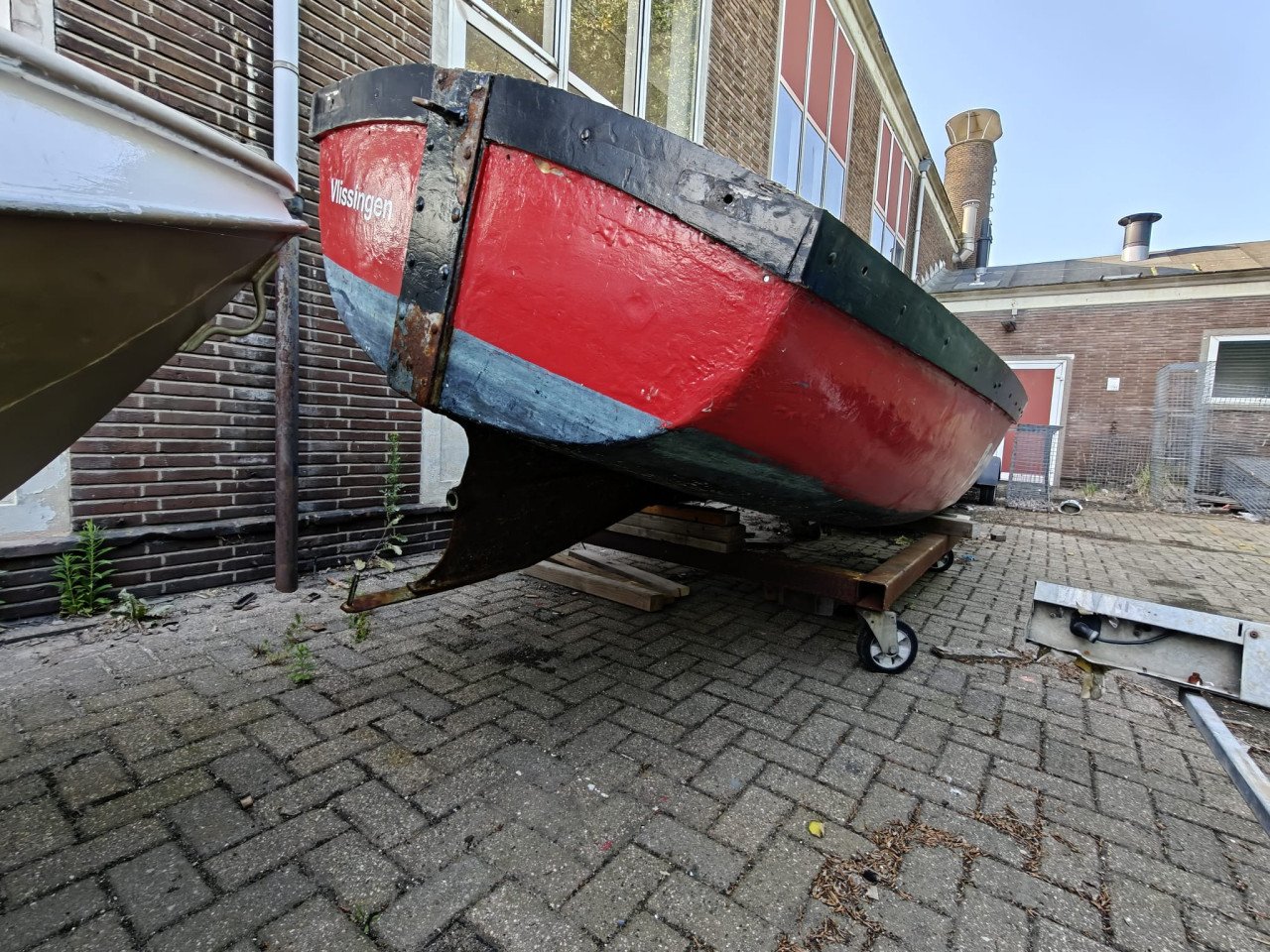 Gratis polyester sloep, oude werkboot van de schelde