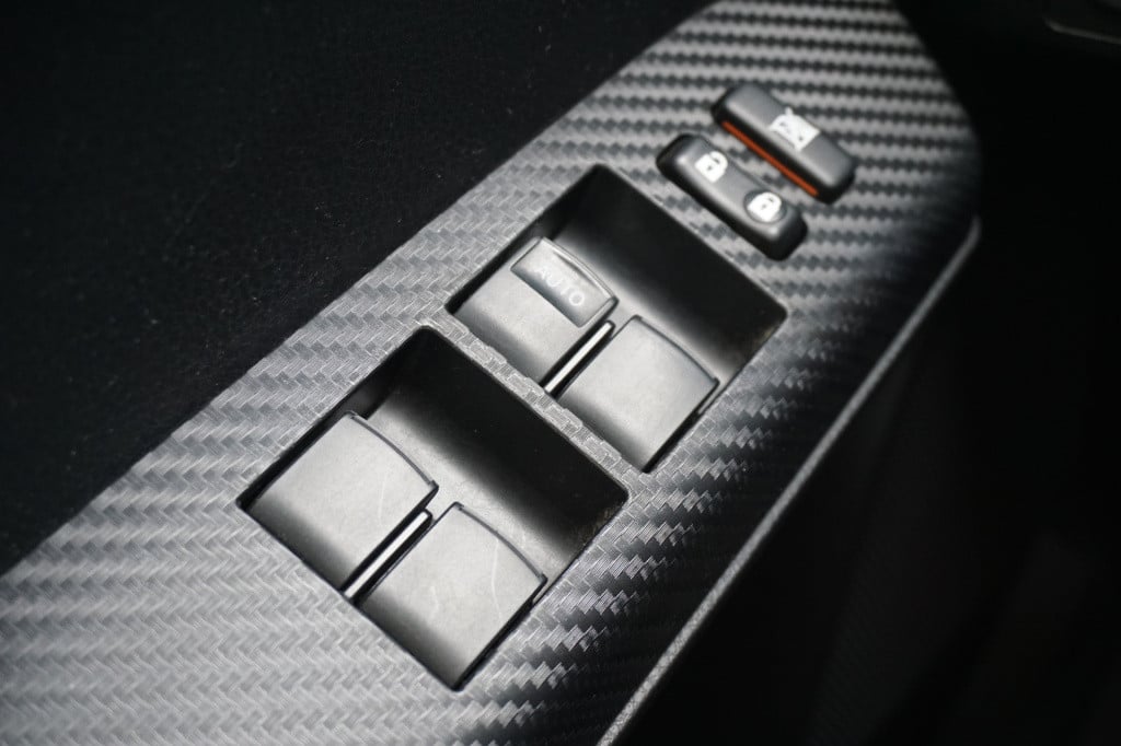 Toyota Rav4 2.0 dynamic 4wd - automaat- airco / navi / cruise / elektr. ram