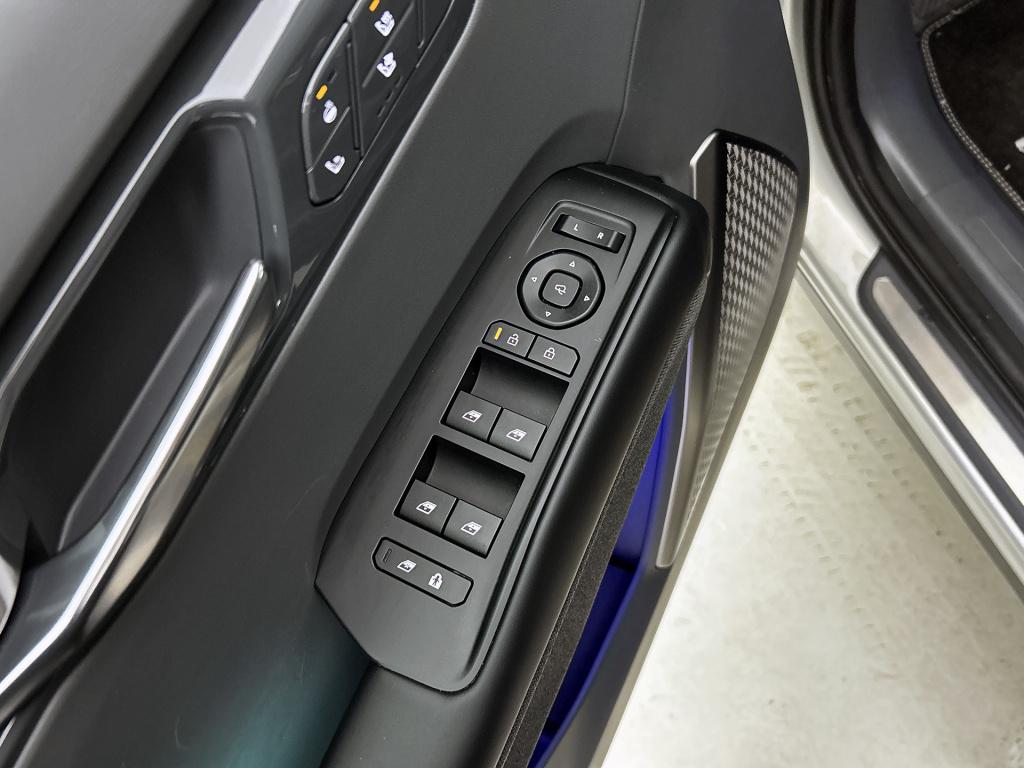 Kia Ev9 launch edition 99.8 kwh stuur/stoel-verwarming | hud | alarm | trek