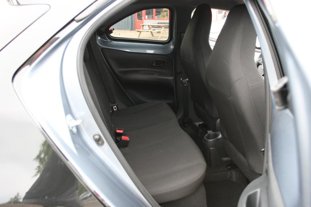 Toyota Aygo x 1.0 vvt-i s-cvt envy