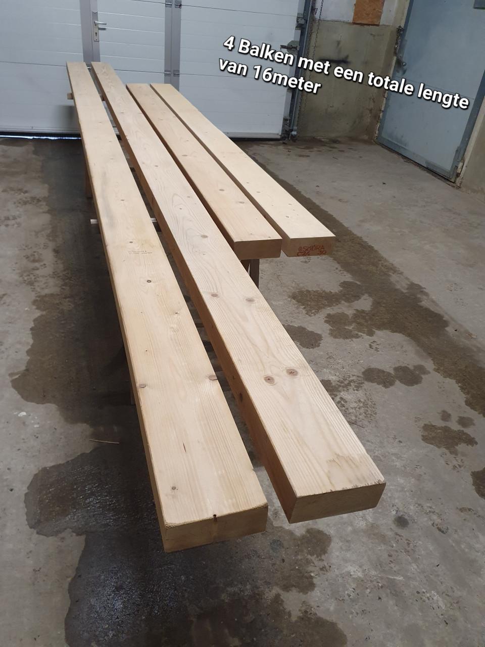 4 nieuwe dikke vurenhouten Gording balken totaal 16 Meter