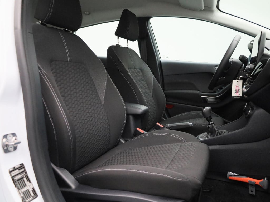 Ford Fiesta 1.0 ecoboost hybrid titanium | cruise control | parkeer sensore
