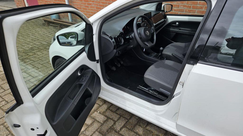 Volkswagen UP! 1.0 move up! bluemotion rijklaar incl garantie