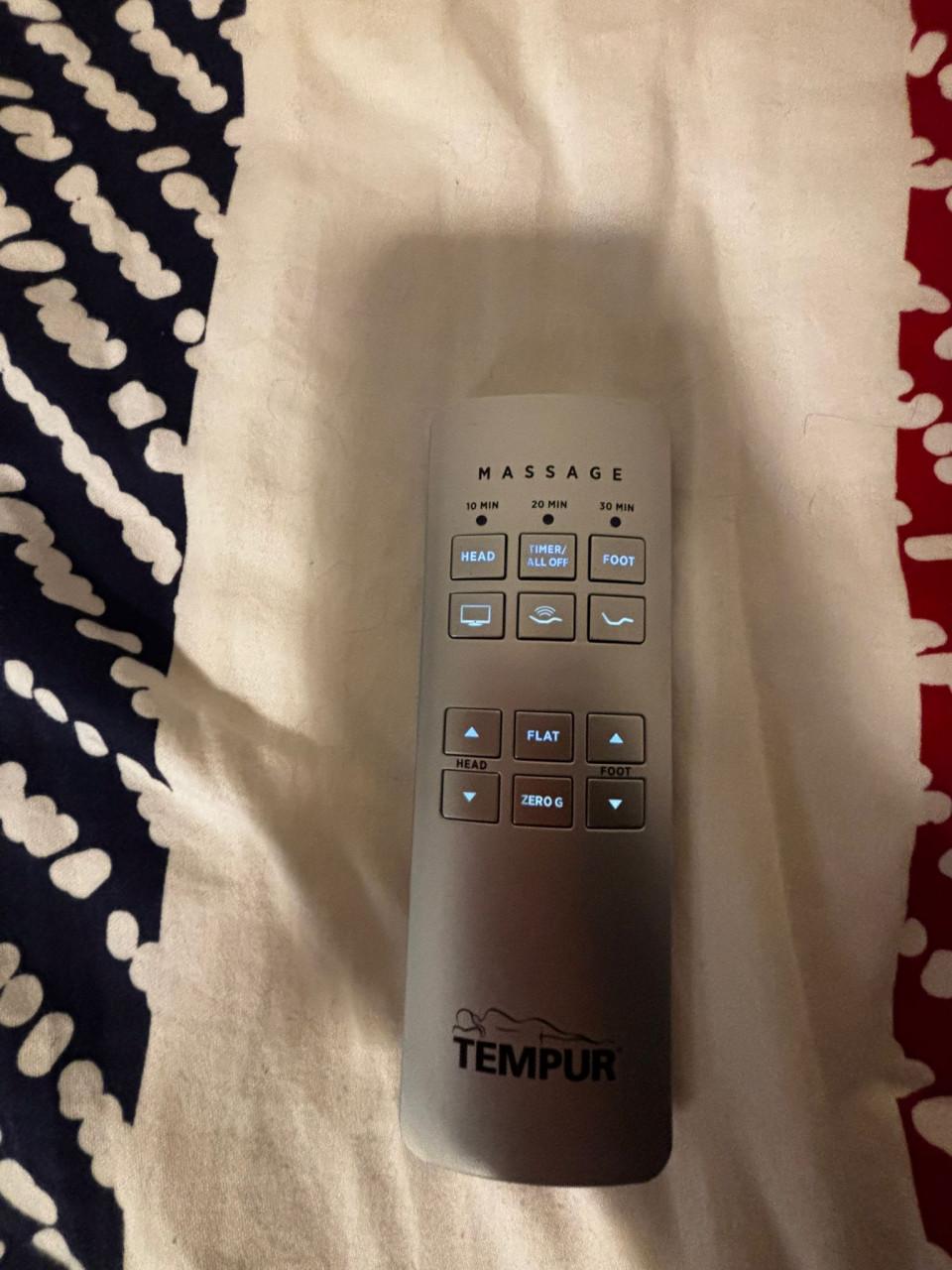 Tempur verstelbaar 1 persoonsbed met massage funtie