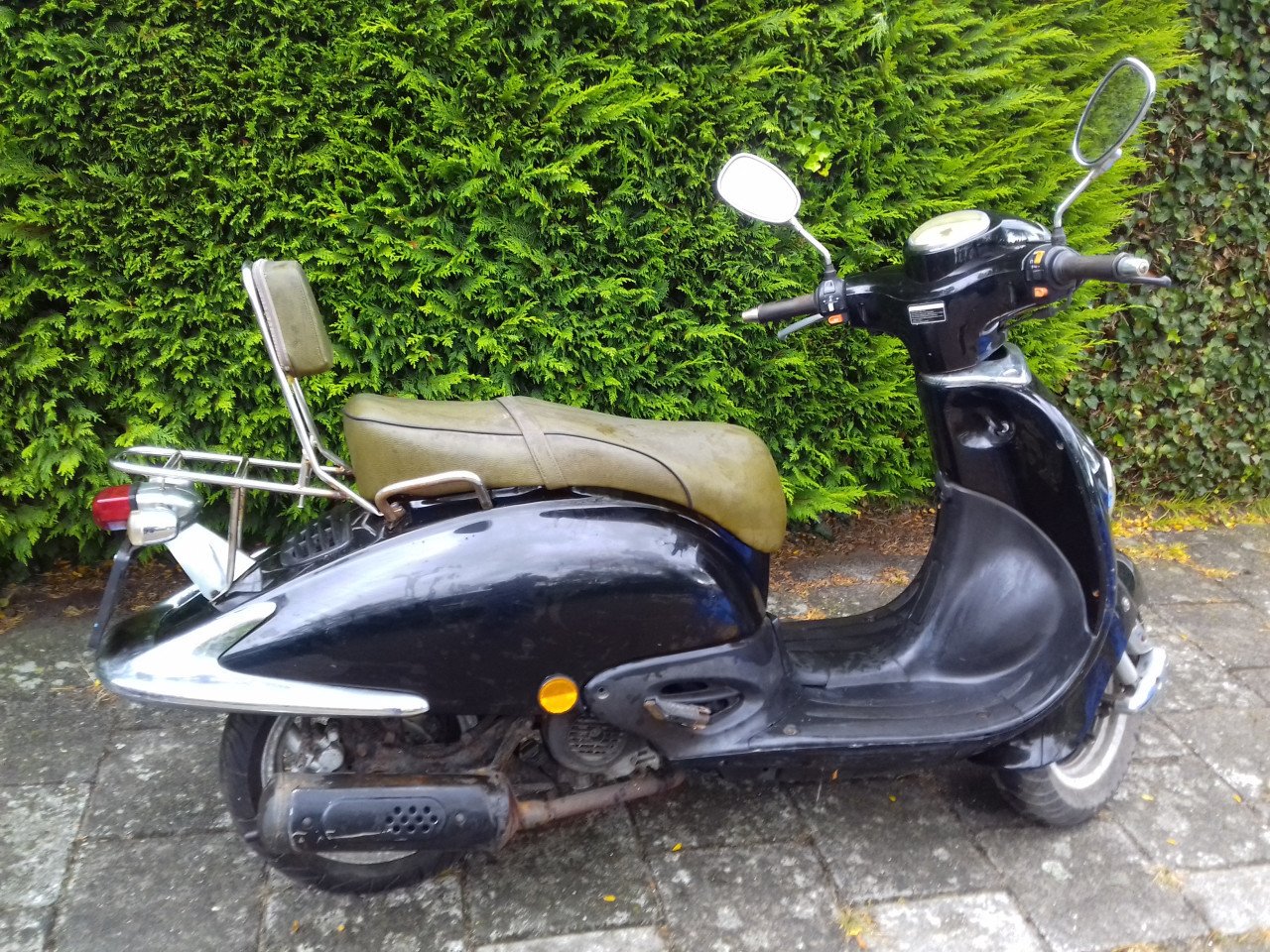 ZNEN retro scooter 2008 50cc blauw kenteken snorfiets