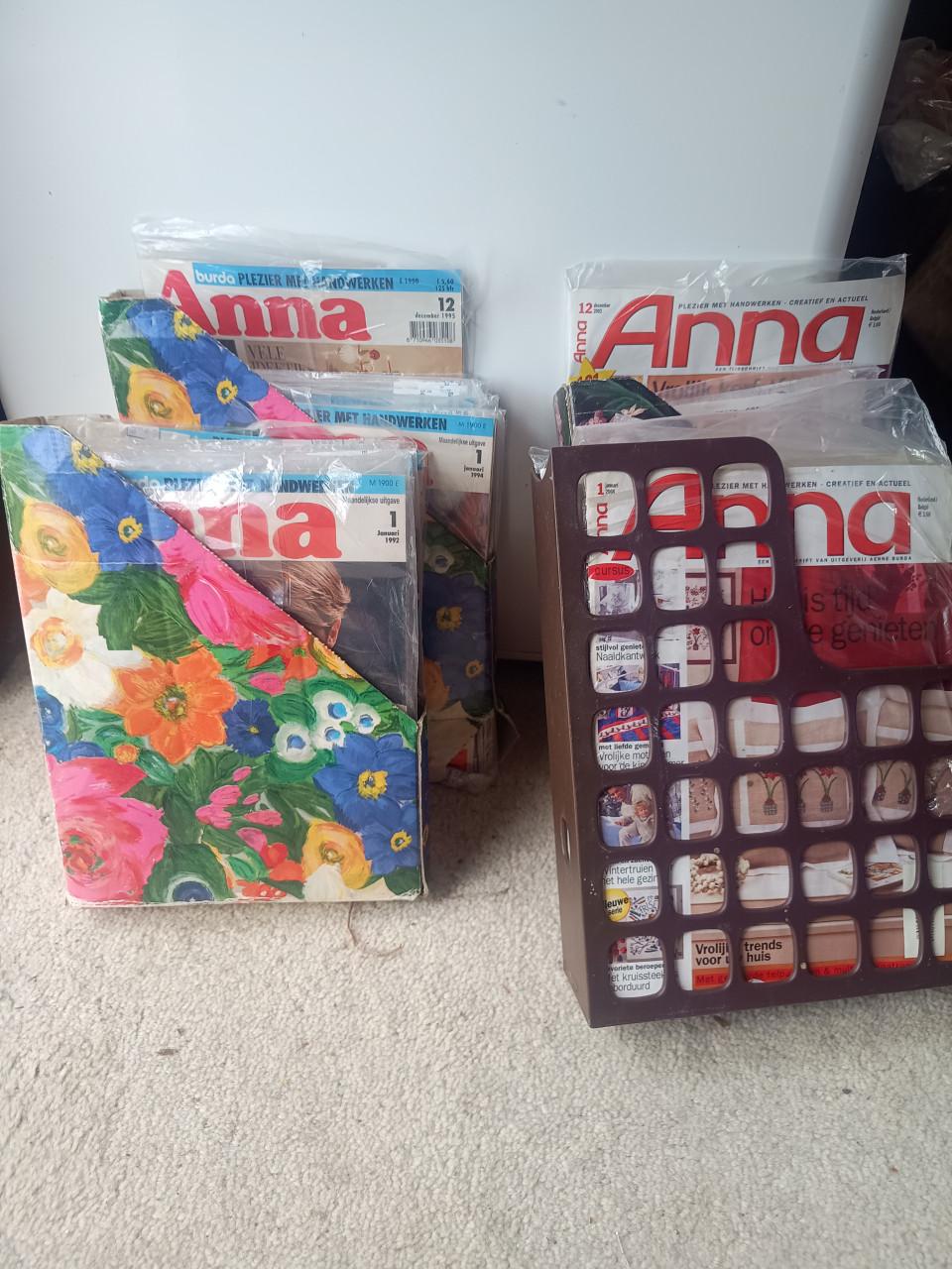 8 jaargangen Anna-plezier met handweken